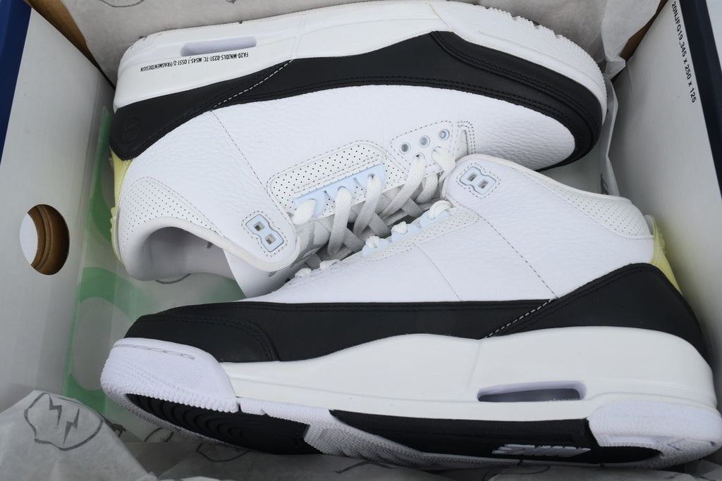 Air Jordan 3 DA3595-100