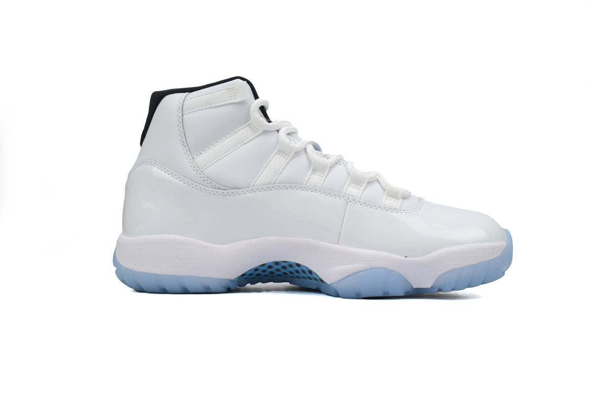 Air Jordan 11 CT8012-104