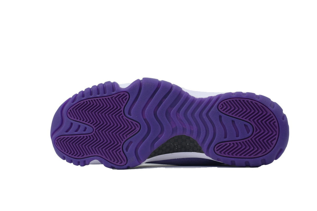 Air Jordan 11 CT8012-555