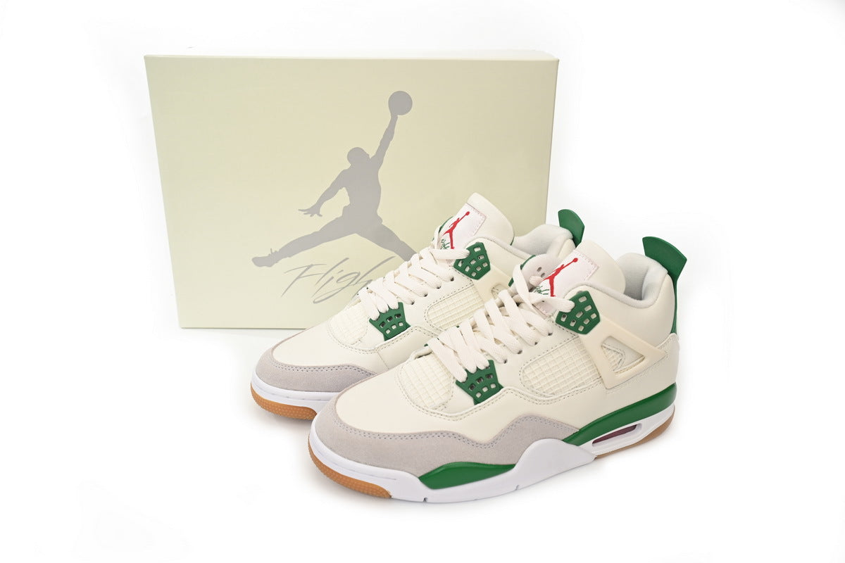Air Jordan 4 DR5415-103